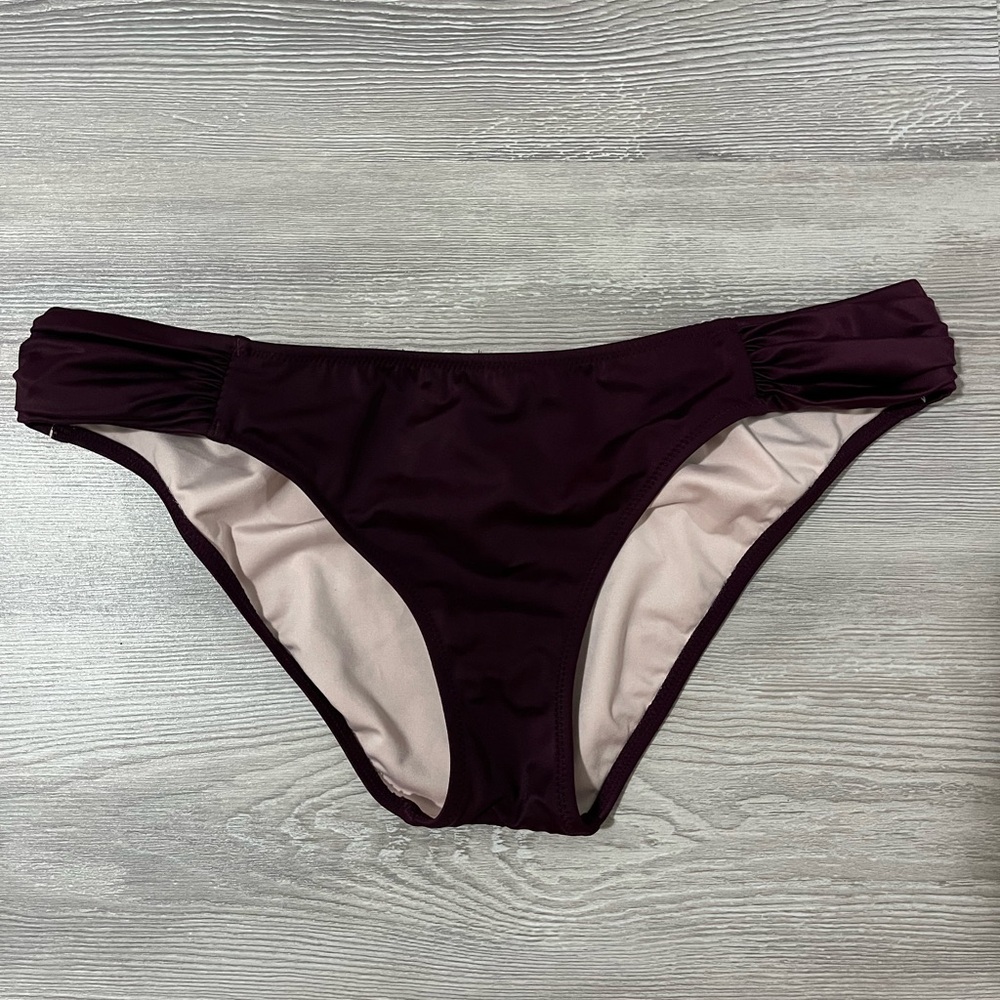 Victoria's Secret knockout kir Bikini Bottom size medium